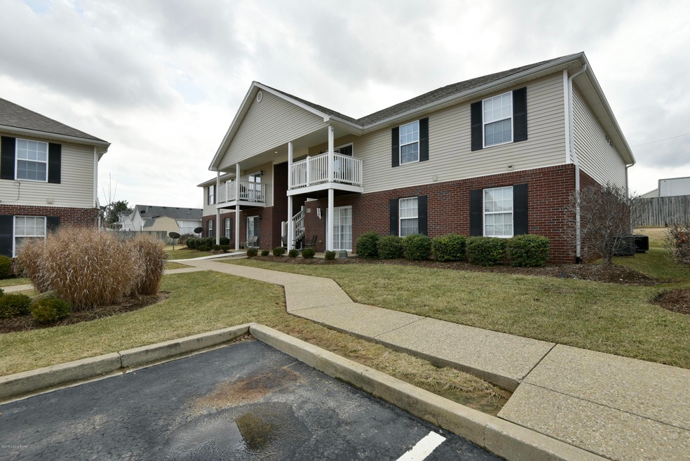 171 Central Blvd unit 33, Mount Washington, KY 40047 - photo 1