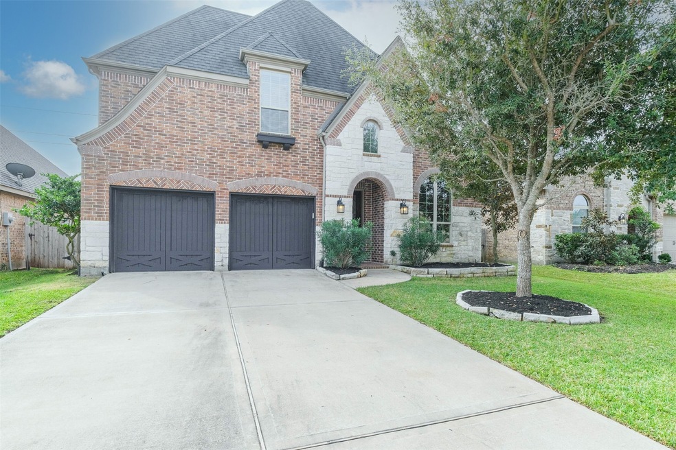 Stunning curb appeal