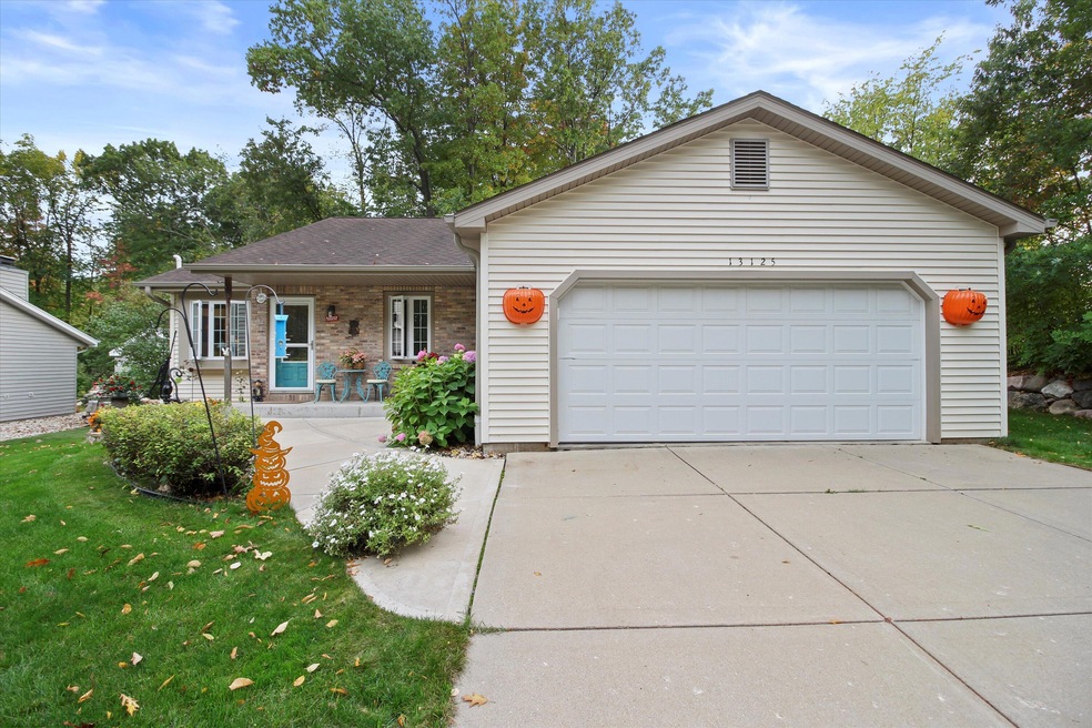 13125 W Lucille Ln, Butler, WI 53007 - photo 1