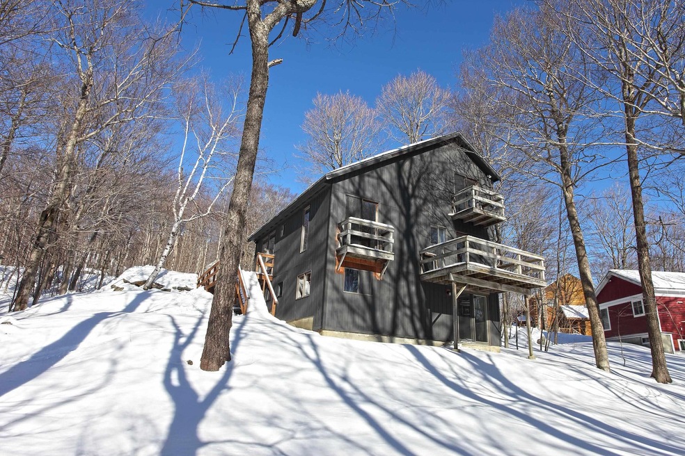 34 Rock Split Way unit CHM47700, Wilmington, VT 05363 - photo 1