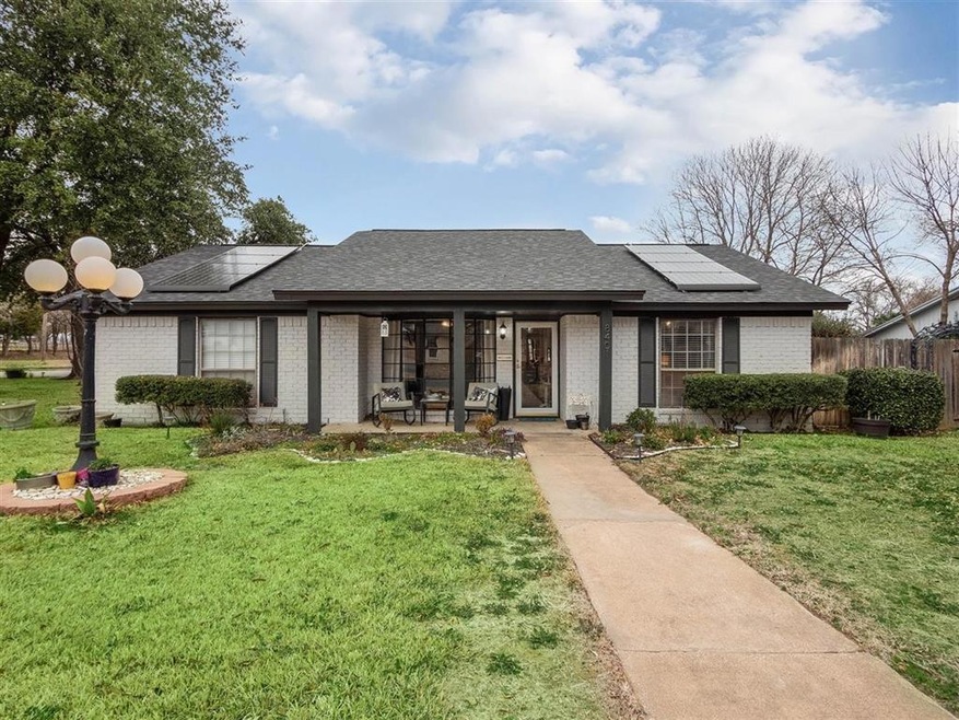 8401 Glenann Dr, North Richland Hills, TX 76182 - photo 1