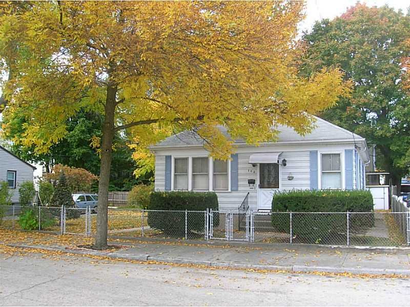 102 Rushmore Ave, Providence, RI 02909 - photo 1