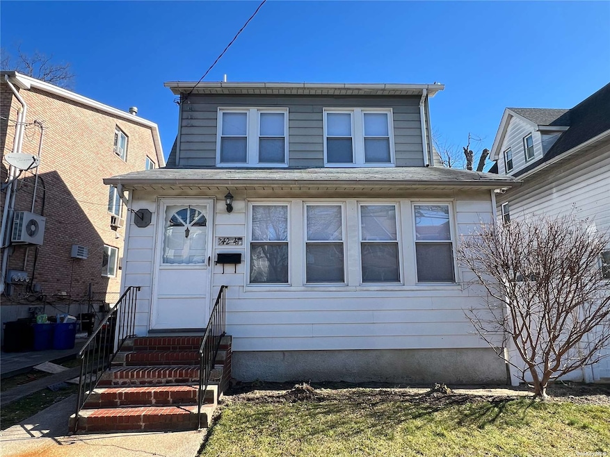 4241 160th St, Flushing, NY 11358 - photo 1