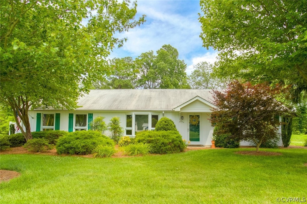 224 Wister Rd, Colonial Beach, VA 22443 - photo 1