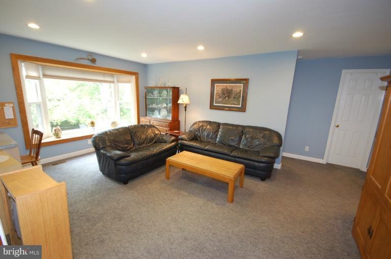 3109 Bryan Rd, Burtonsville, MD 20866 - photo 1