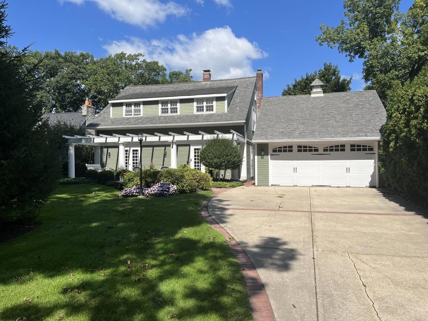 526 W Glenview Ave, Oconomowoc, WI 53066 - photo 1