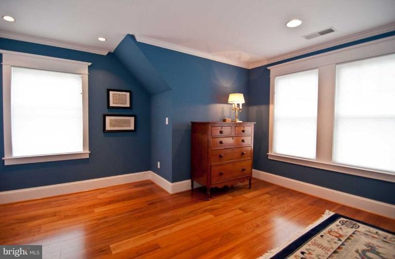 908 Windsor Ave, Annapolis, MD 21403 - photo 1