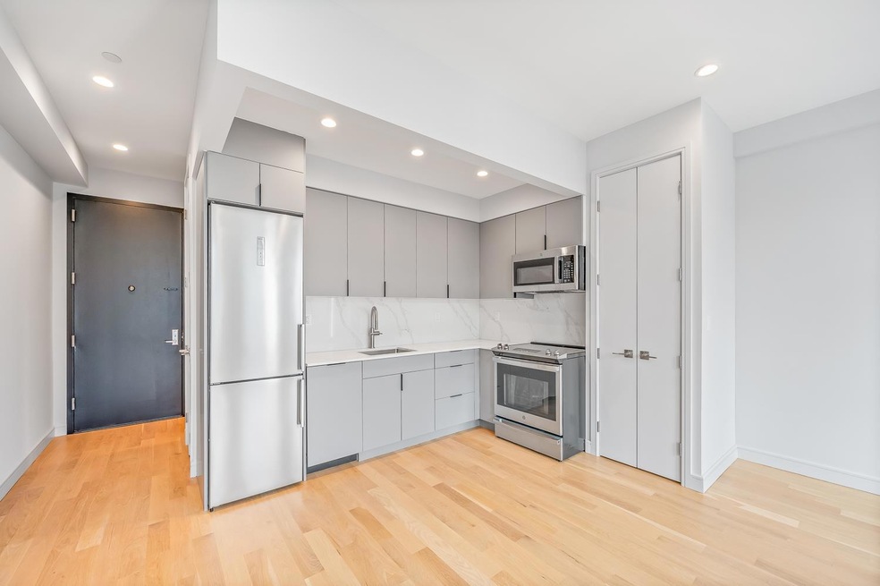 30-61 38th St unit 2-B, Long Island City, NY 11103 - photo 1
