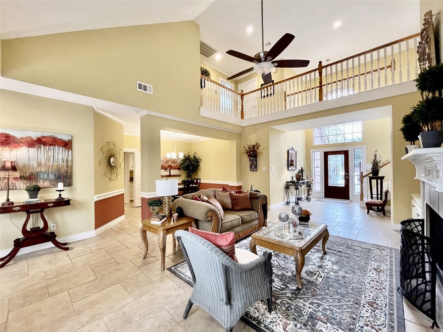 6889 Oakwood Trail, Houston, TX 77040 - photo 1