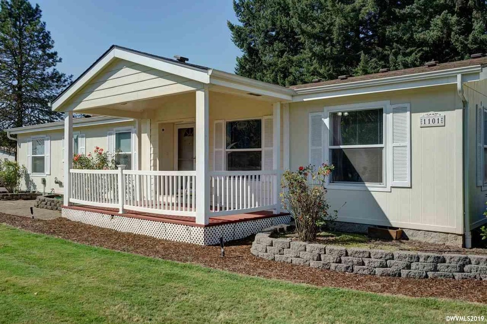 1101 11th Ct, Lyons, OR 97358 - photo 1