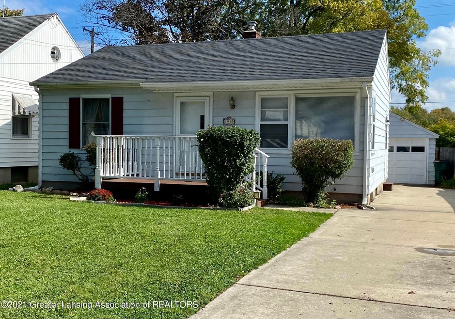 1919 Sunnyside Ave, Lansing, MI 48910 - photo 1