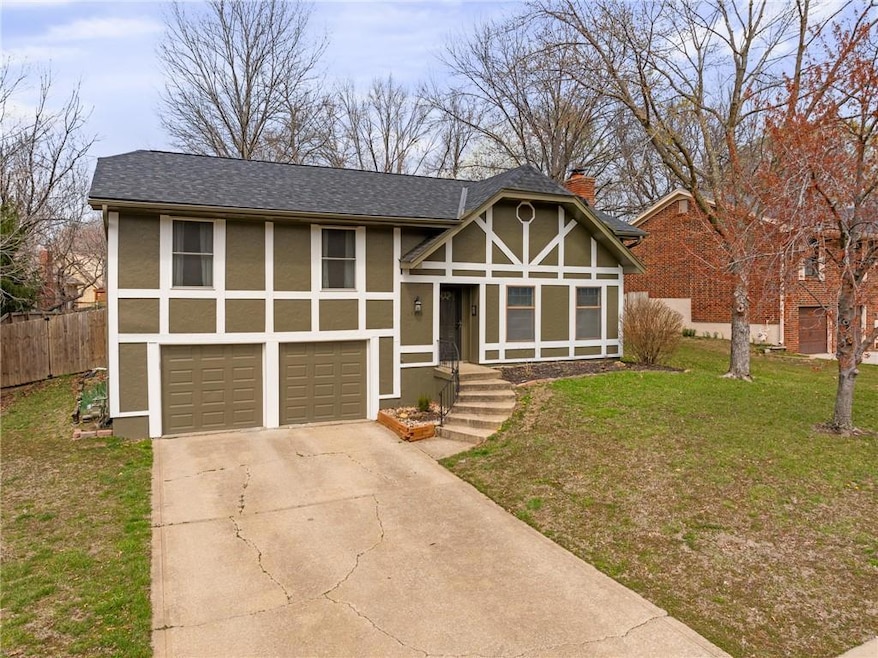 13816 W 81st St, Lenexa, KS 66215 - photo 1