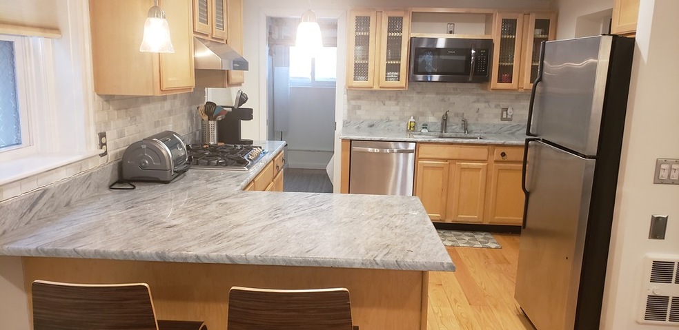 44 Kilsyth Rd unit B, Brookline, MA 02445 - photo 1