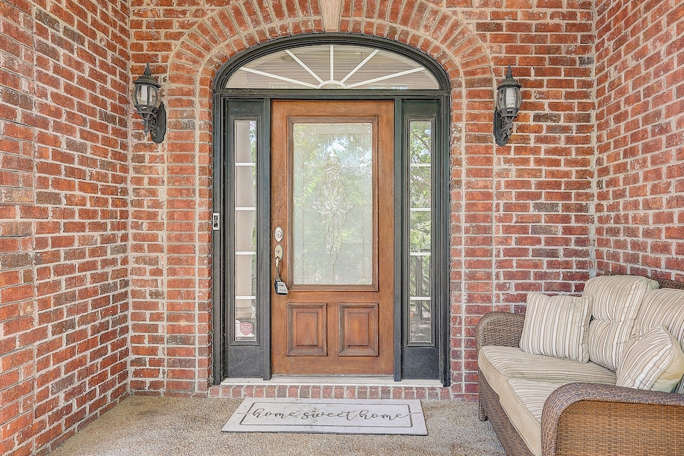 Beautiful Grand Front Entrance