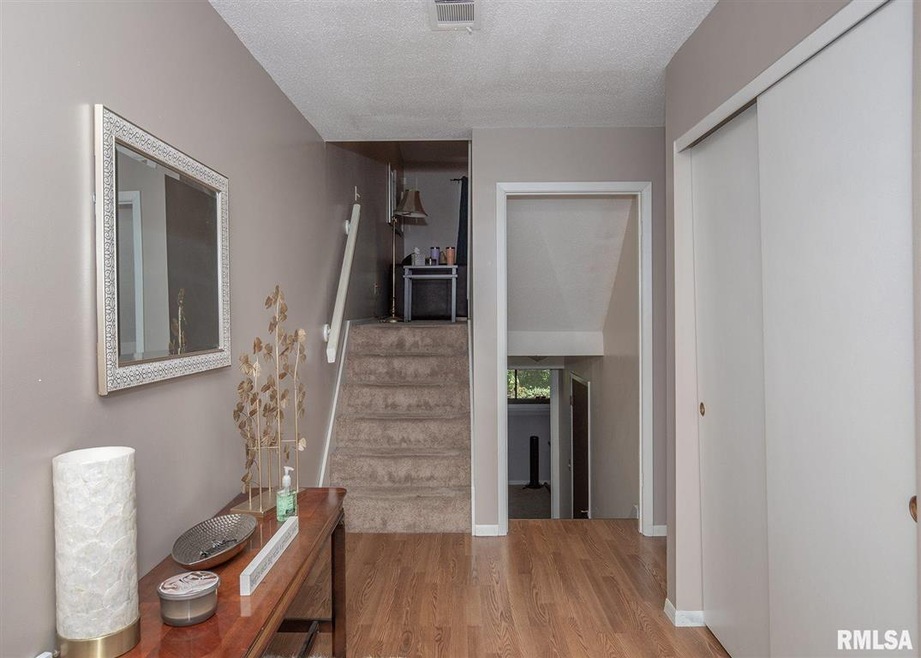 4023 Lillie Ave unit 603, Davenport, IA 52806 - photo 1