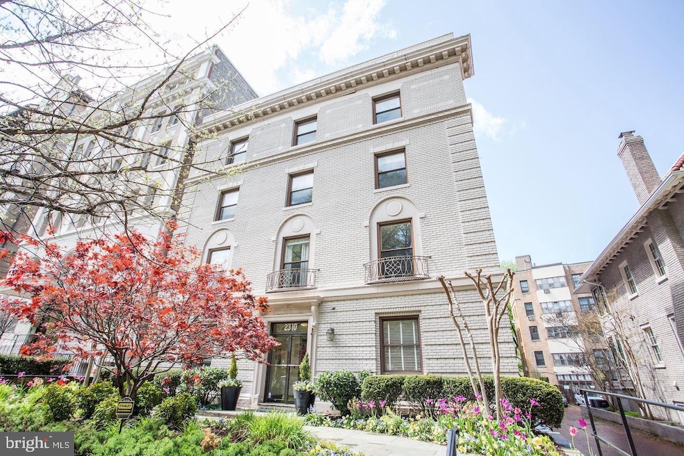 2310 Ashmead Place NW unit 406, Washington, DC 20009 - photo 1