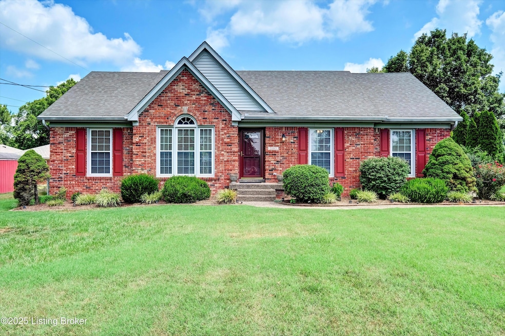 3103 E Hebron Ln, Shepherdsville, KY 40165 - photo 1
