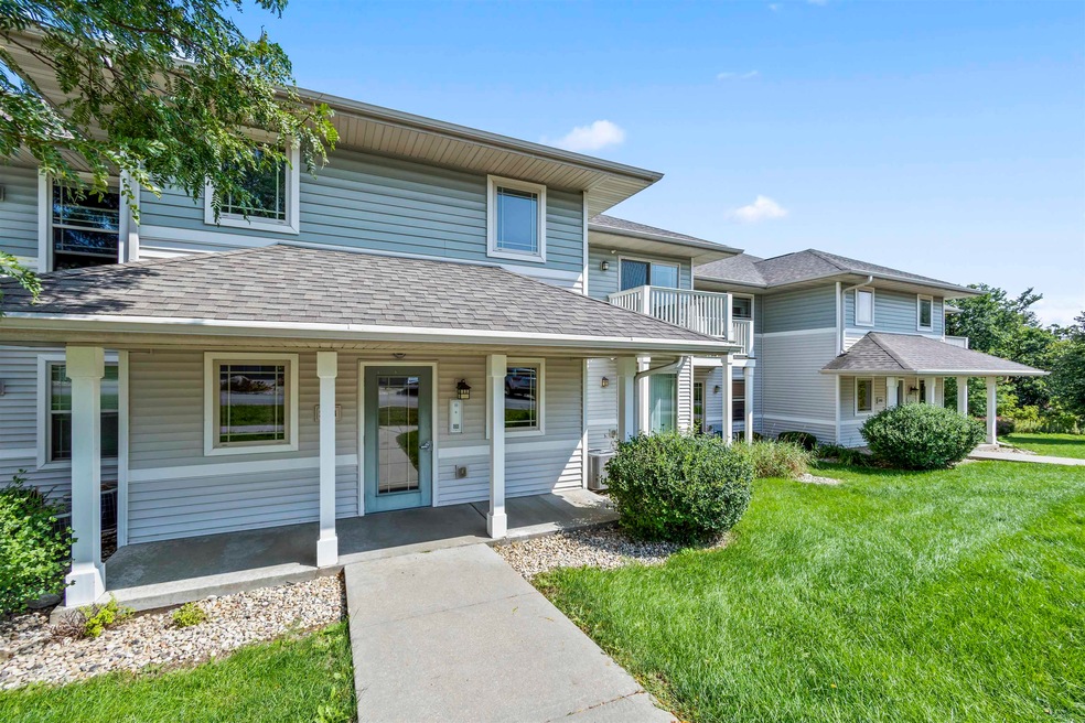 2834 Pleasant View Rd unit 202, Middleton, WI 53562 - photo 1