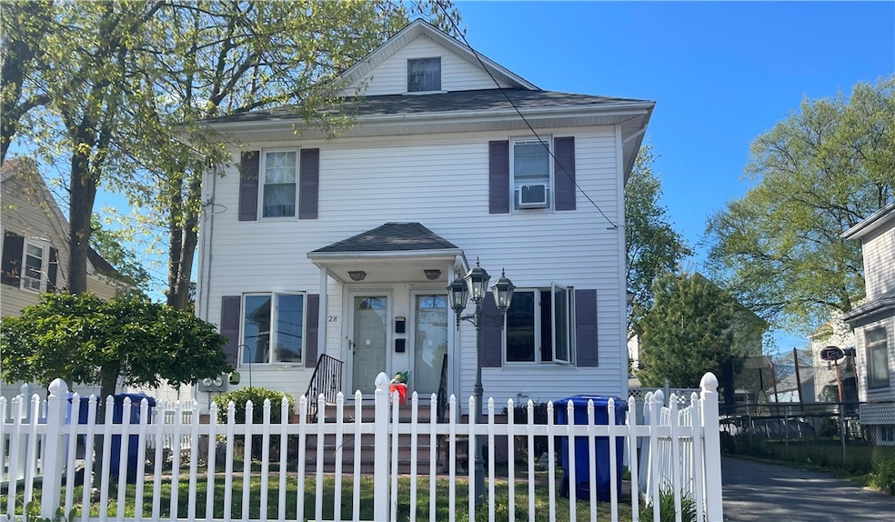 28 Prince St, Pawtucket, RI 02860 - photo 1