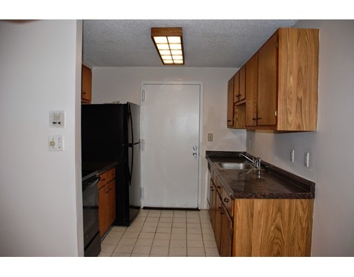 11 Silver Ln unit 2, Natick, MA 01760 - photo 1