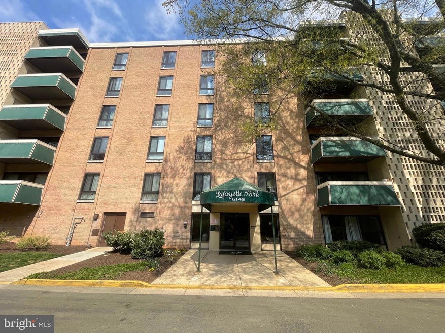 6145 Leesburg Pike unit 105, Falls Church, VA 22041 - photo 1