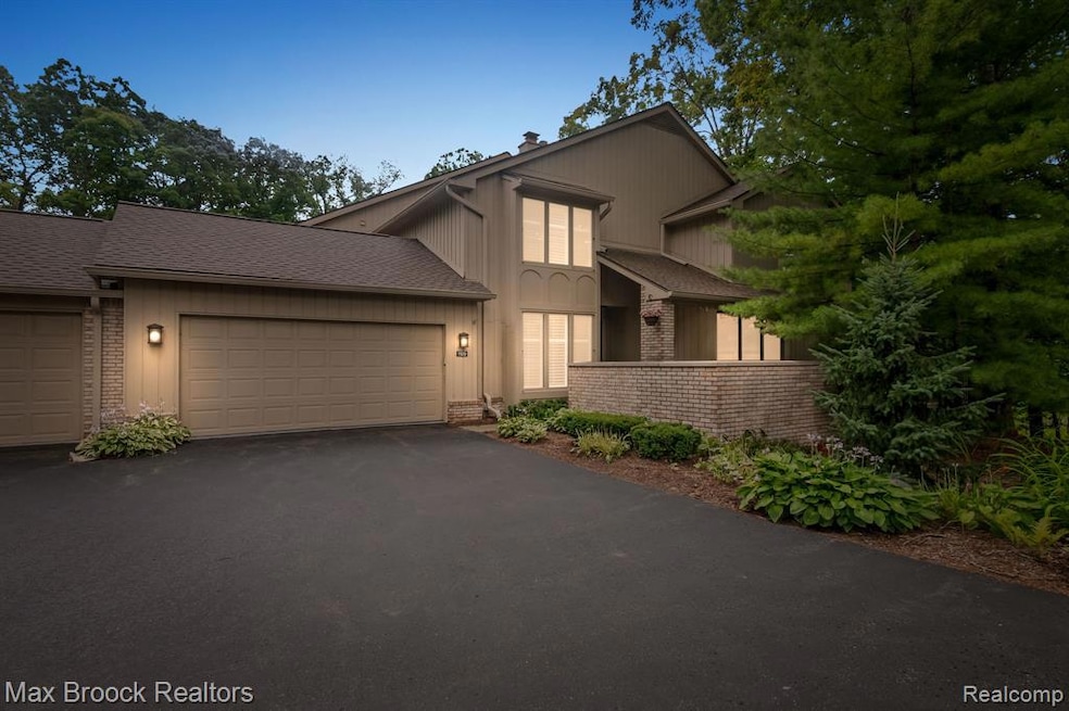 1109 Ivyglen Circle, Bloomfield Hills