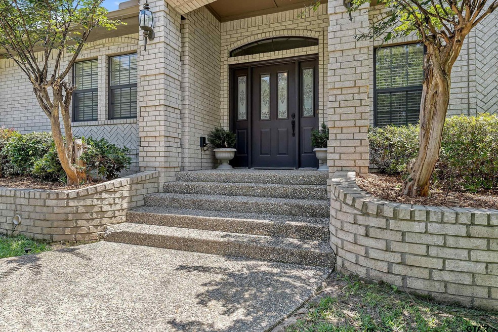 1115 Ashwood Dr, Tyler, TX 75703 - photo 1