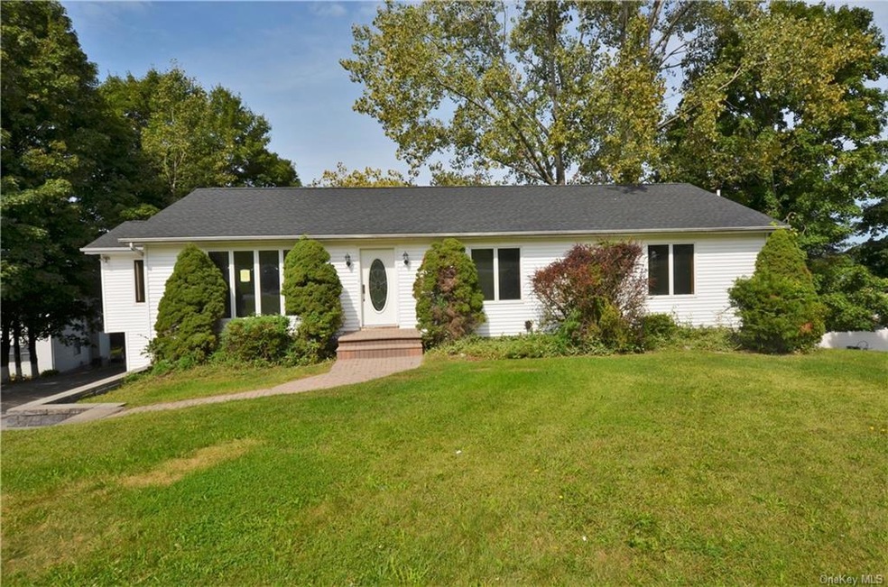 15 Jeffrey Dr, Chester, NY 10918 - photo 1