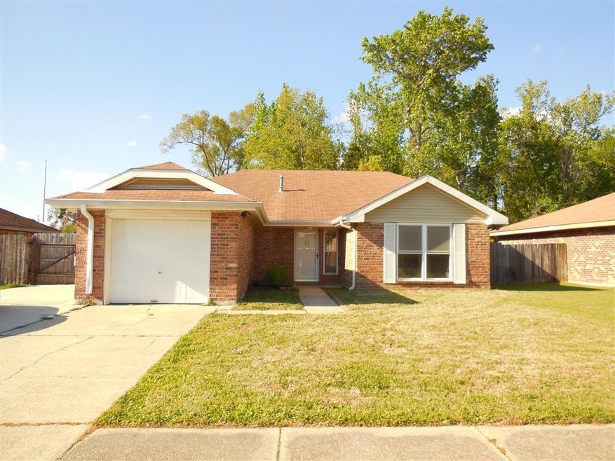 2940 Laurie Ln, Marrero, LA 70072 - photo 1