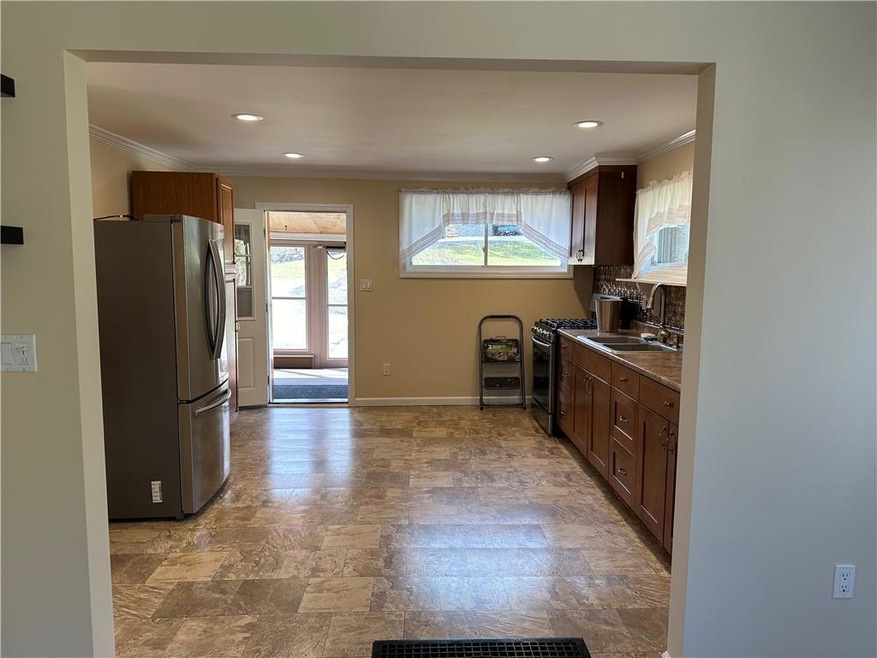 231 Farmers Mills Rd unit 223, Carmel Hamlet, NY 10512 - photo 1