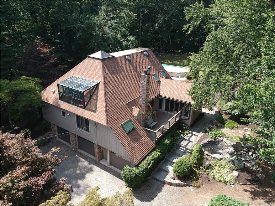 6 Old Castle Hill Rd, Newtown, CT 06470 - photo 1