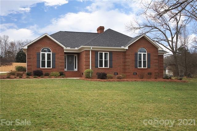 168 Eastwood Dr, Statesville, NC 28625 - photo 1