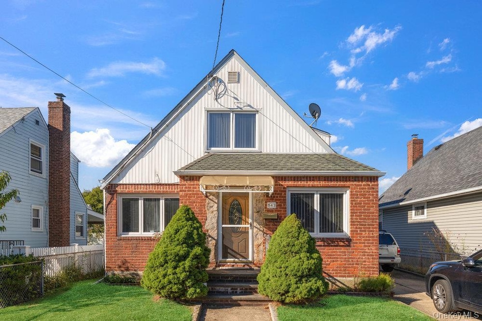 Pending $799,000 • Co-Listing Agent