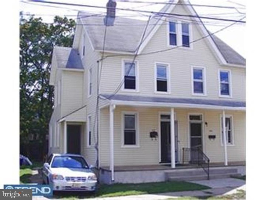 426 Kossuth St, Riverside, NJ 08075 - photo 1