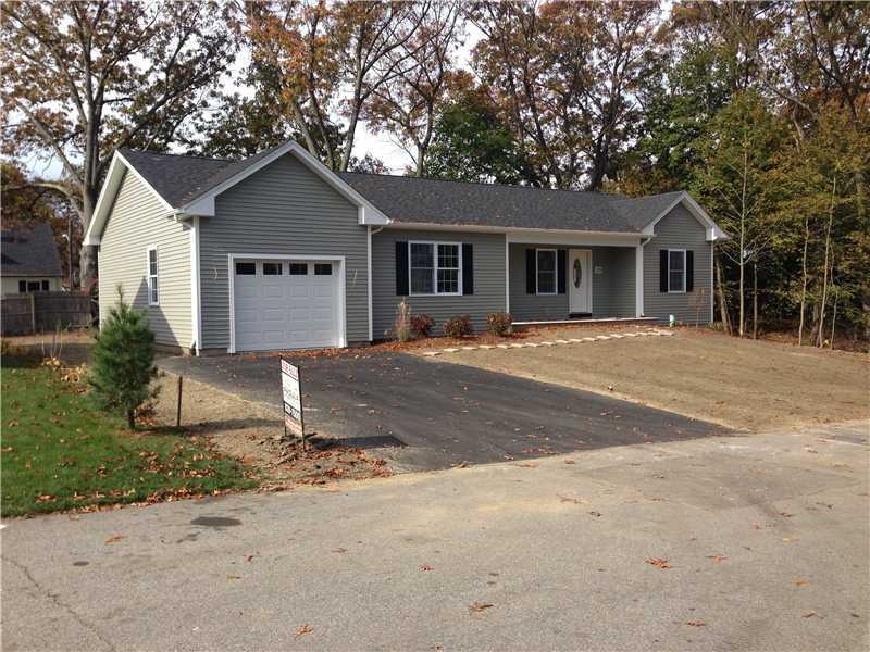 109 Wendell Rd, Warwick, RI 02888 - photo 1