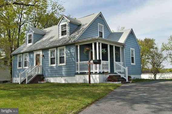 212 Ferndale Rd, Glen Burnie, MD 21061 - photo 1