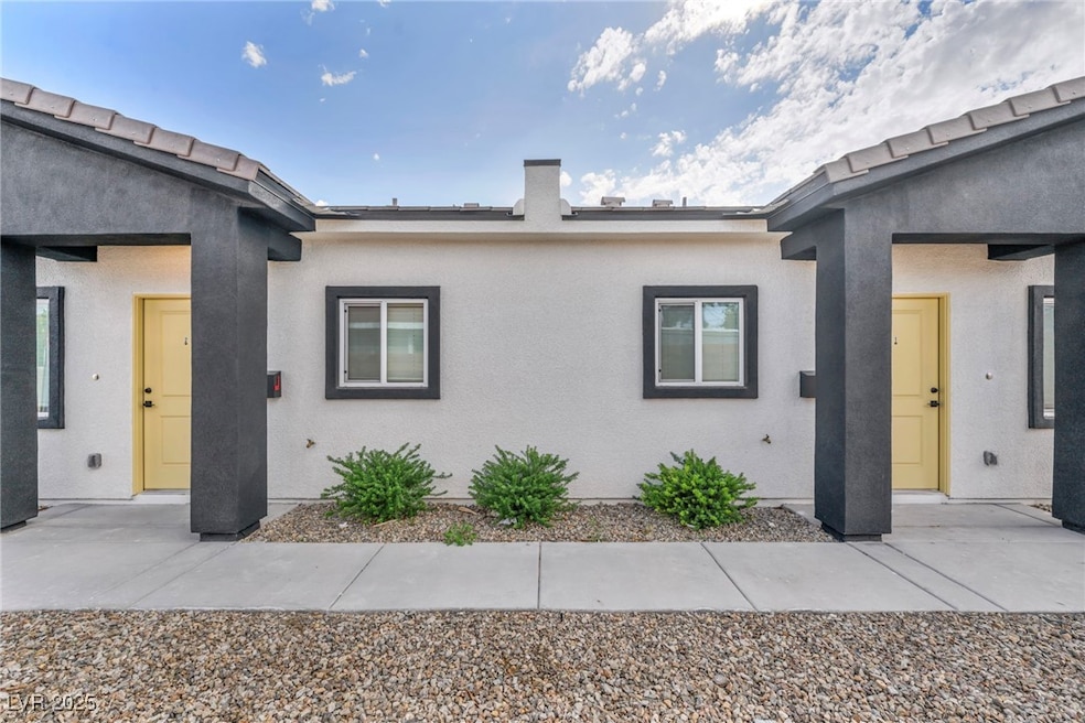383 N 16th St, Las Vegas, NV 89101 - photo 1
