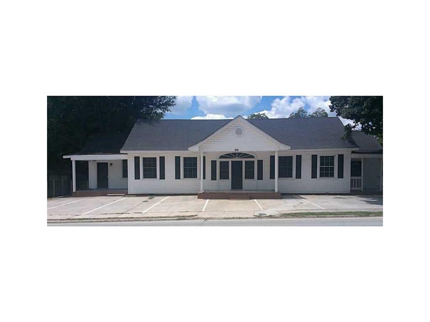 Exterior Front. Located on main road to downtown Bremen