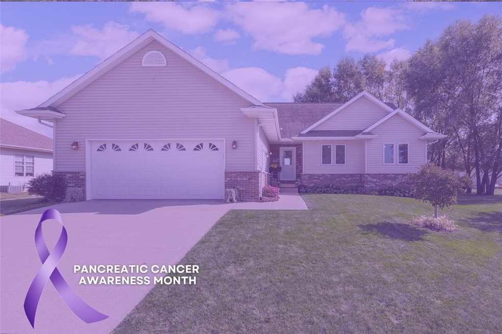 149 Country Club Ct, Anamosa, IA 52205 - photo 1