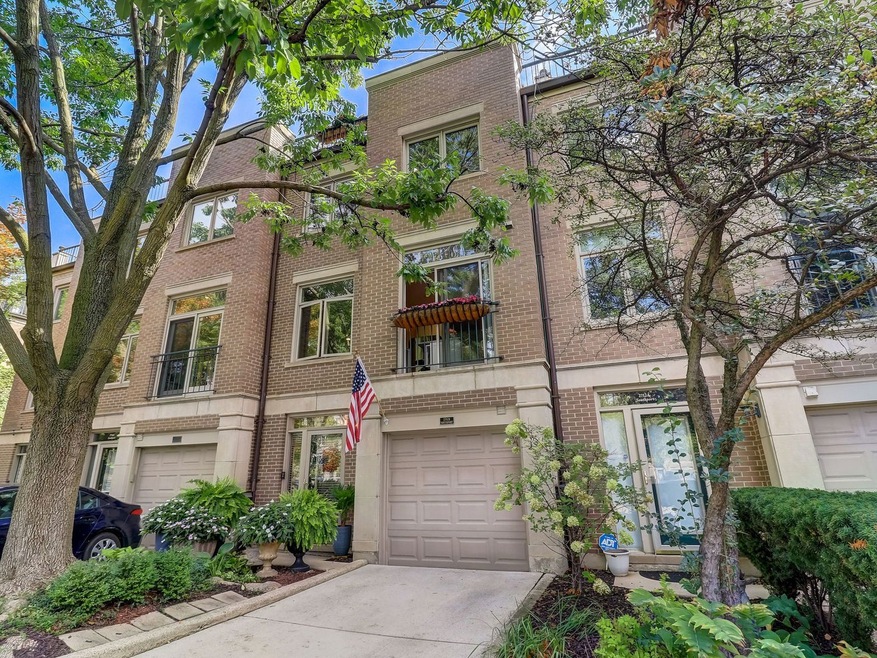 2712 N Southport Ave unit B, Chicago, IL 60614 - photo 1