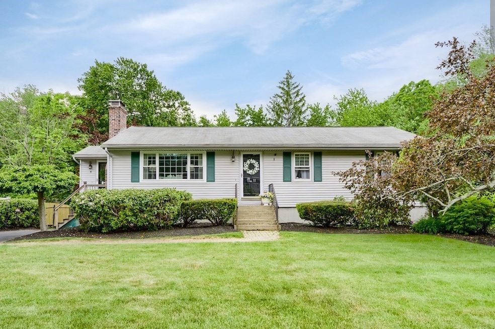 11 Briarwood Rd, Rutland, MA 01543 - photo 1