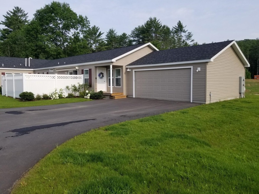 68 Crescent St unit 208-97-30-1, Plymouth, NH 03264 - photo 1