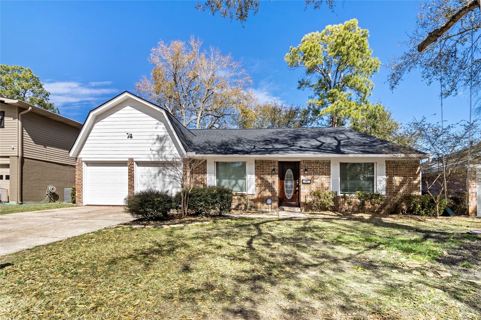 14026 Woodthorpe Ln, Houston, TX 77079 - photo 1