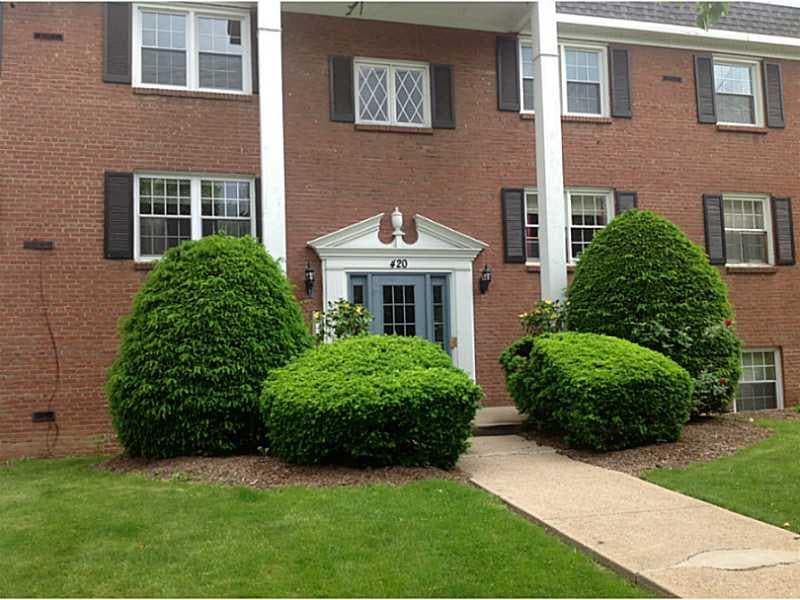 Exterior Front. This is a 16 unit Brick condominiu