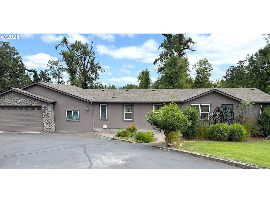 78135 Daybreak Dr, Cottage Grove, OR 97424 - photo 1