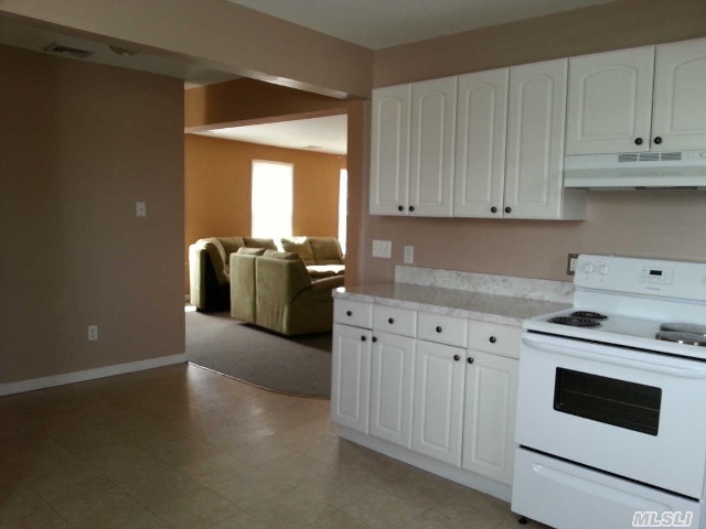 258 Broadway, Bethpage, NY 11714 - photo 1