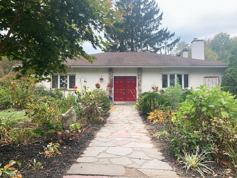 923 Hampton Rd, Newton, NJ 07860 - photo 1