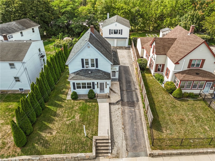 186 High St, Westerly, RI 02891 - photo 1