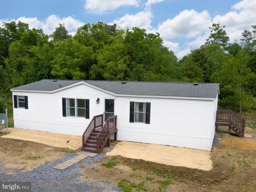 124 Topaz Ln, Inwood, WV 25428 - photo 1