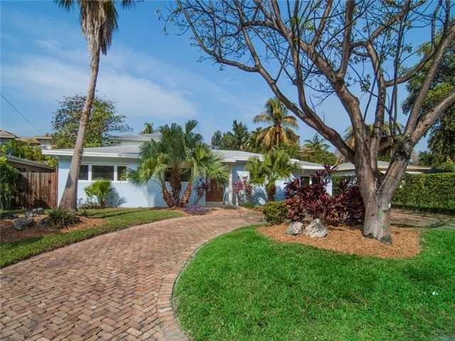 628 Ridgewood Rd, Key Biscayne, FL 33149 - photo 1